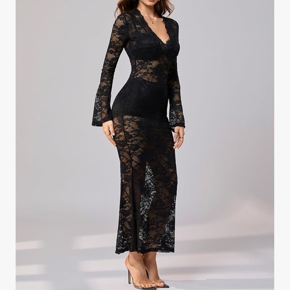 Chic Nation Black Lace Long Sleeve Dress